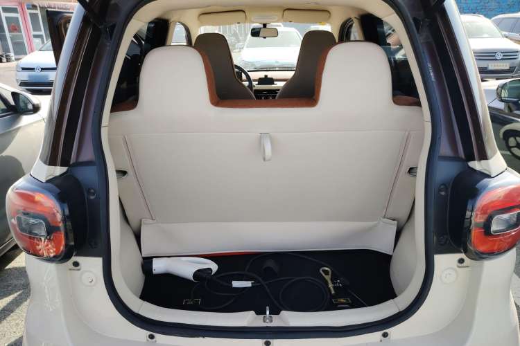 Used Xiaohu EV 2021 FOR-Four Guai Guai Hu Three-Cell Lithium Trunk