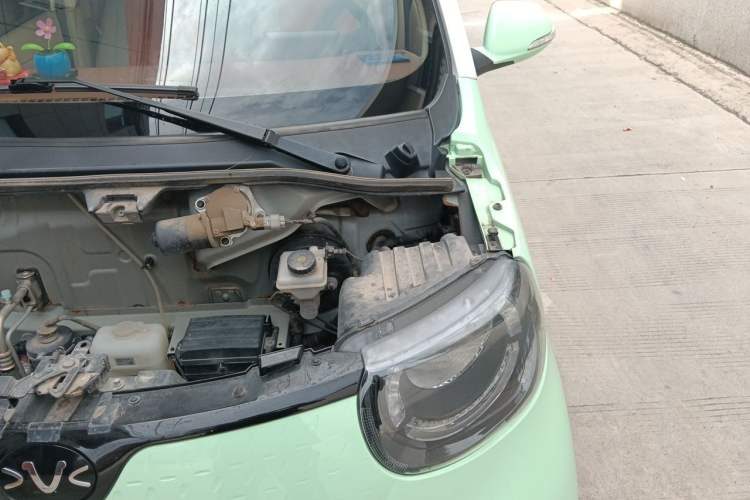 Used Xiaohu EV 2021 FOR-Four Guai Guai Hu Three-Cell Lithium Engine Bay Left