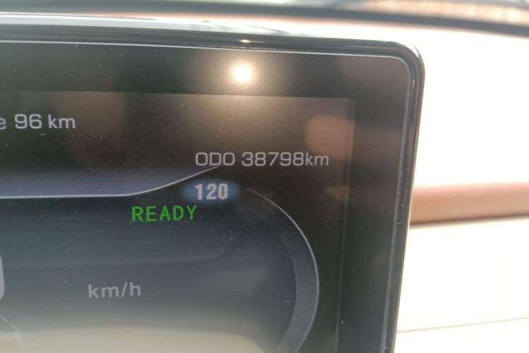 Used Xiaohu EV 2021 FOR-Four Guai Guai Hu Three-Cell Lithium Odometer Close Up