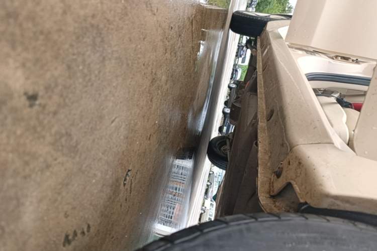 Used Xiaohu EV 2021 FOR-Four Guai Guai Hu Three-Cell Lithium Right Side Sill