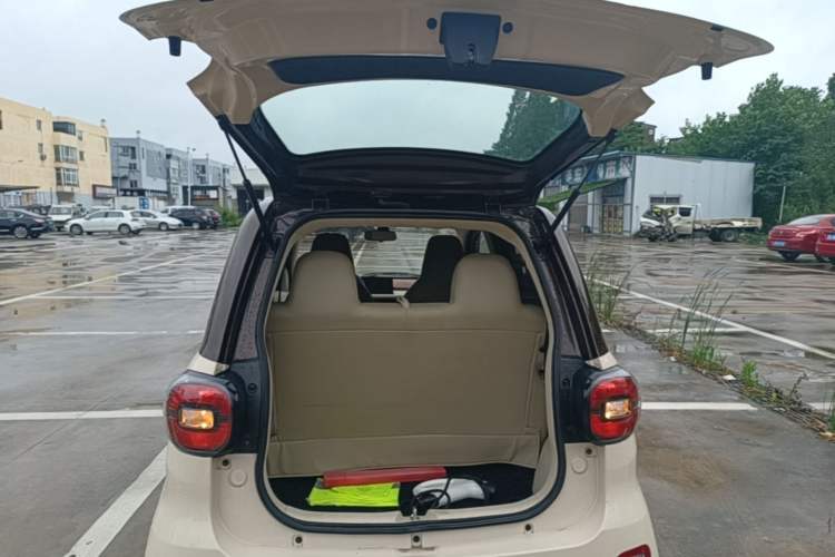Used Xiaohu EV 2021 FOR-Four Guai Guai Hu Three-Cell Lithium Trunk