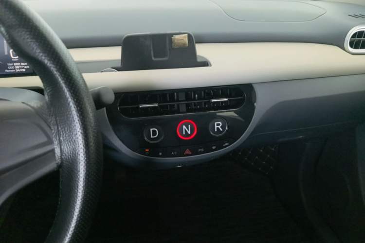 Used Xiaohu EV 2021 FOR-Four Guai Guai Hu Three-Cell Lithium Audio And AC Panel