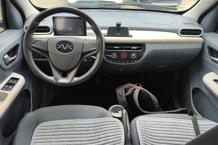 Used Xiaohu EV 2021 FOR-Four Guai Guai Hu Three-Cell Lithium Center Console