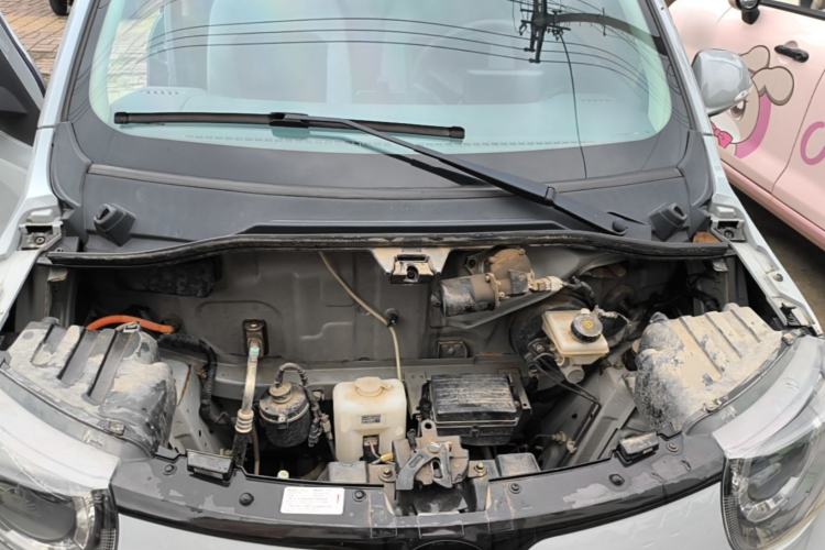 Used Xiaohu EV 2021 FOR-Four Guai Guai Hu Three-Cell Lithium Engine Bay
