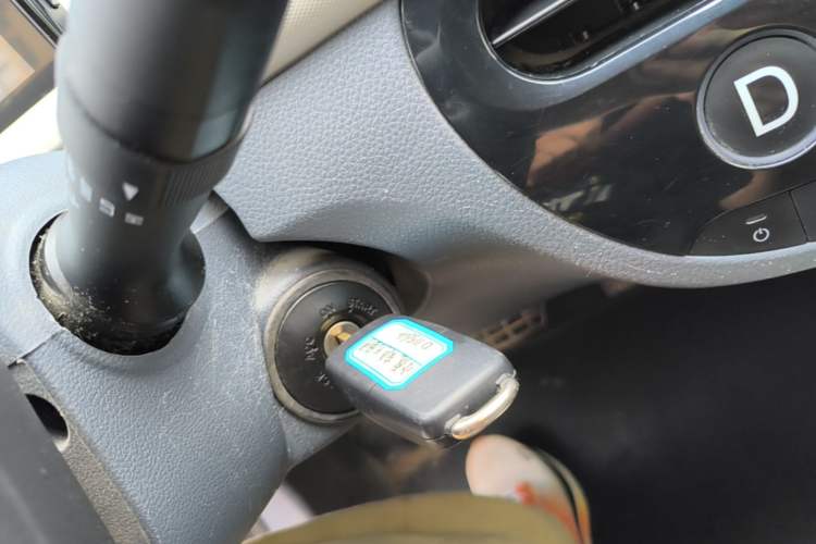 Used Xiaohu EV 2021 FOR-Four Guai Guai Hu Three-Cell Lithium Interior 1