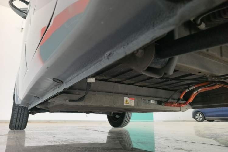 Used Xiaohu EV 2021 FOR-Four Guai Guai Hu Three-Cell Lithium Left Side Sill
