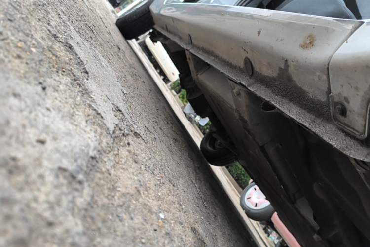 Used Xiaohu EV 2021 FOR-Four Guai Guai Hu Three-Cell Lithium Right Side Sill