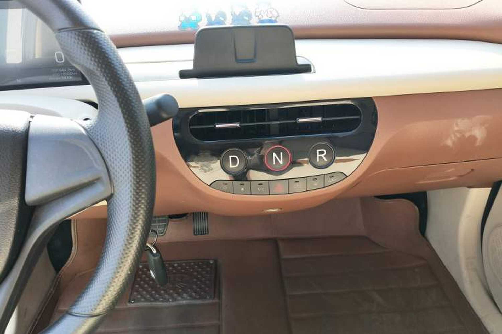Used Xiaohu EV 2021 FOR-Four Goodie Tiger Lithium Iron Phosphate Gear Lever
