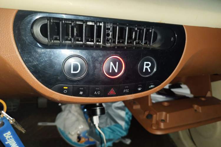 Used Xiaohu EV 2021 FOR-Four Guai Guai Hu Three-Cell Lithium Gear Lever