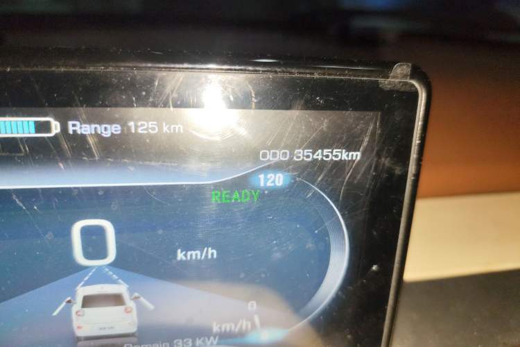 Used Xiaohu EV 2021 FOR-Four Guai Guai Hu Three-Cell Lithium Odometer Close Up