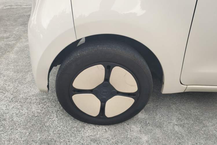 Used Xiaohu EV 2021 FOR-Two Little Cute Tiger Lithium-Ion Battery Left Front Wheel Hub