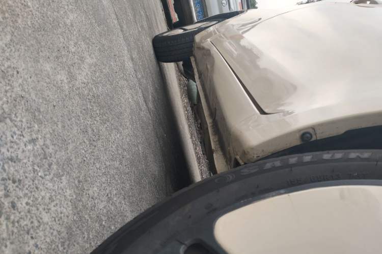 Used Xiaohu EV 2021 FOR-Two Little Cute Tiger Lithium-Ion Battery Right Side Sill