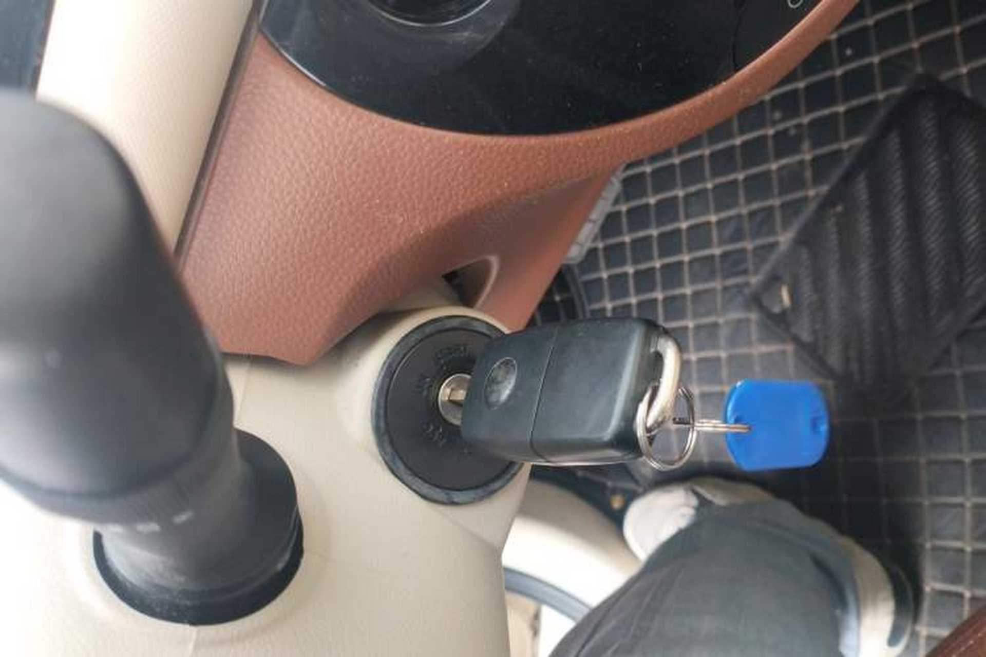 Used Xiaohu EV 2021 FOR-Two Little Cute Tiger Lithium-Ion Battery Vehicle Key