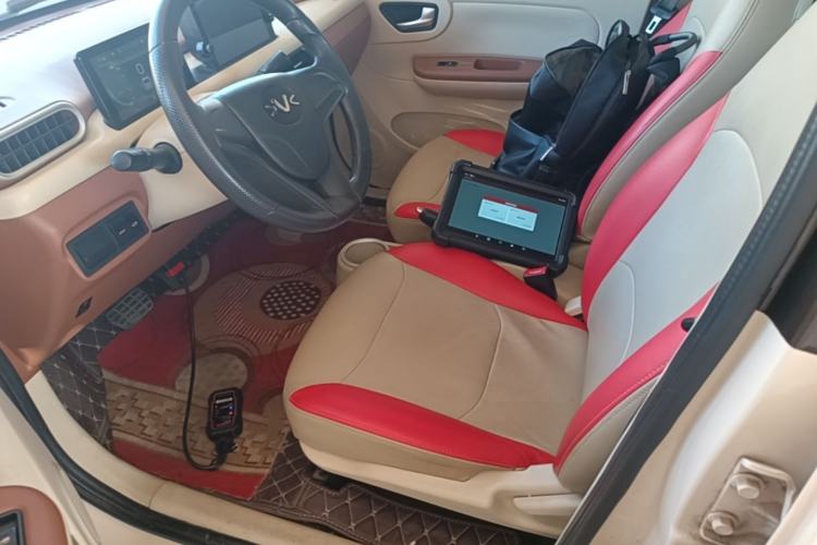Used Xiaohu EV 2021 FOR-Four Guai Guai Hu Three-Cell Lithium Left Front Seat