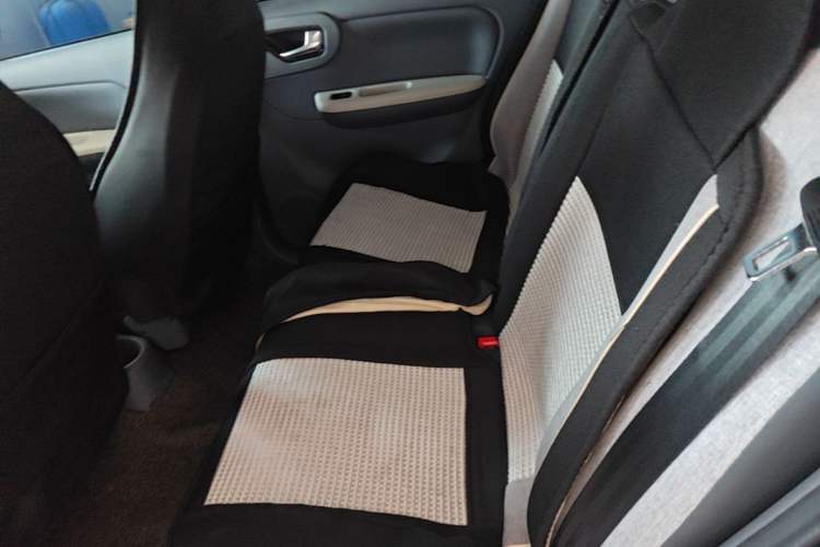 Used Xiaohu EV 2021 FOR-Four Guai Guai Hu Three-Cell Lithium Left Rear Seat