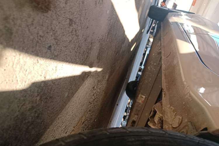 Used Xiaohu EV 2021 FOR-Four Guai Guai Hu Three-Cell Lithium Left Side Sill