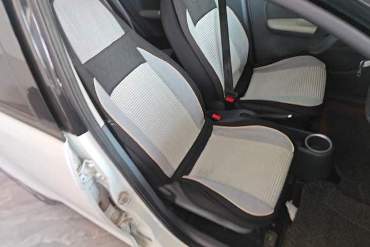Used Xiaohu EV 2021 FOR-Four Guai Guai Hu Three-Cell Lithium Right Front Seat