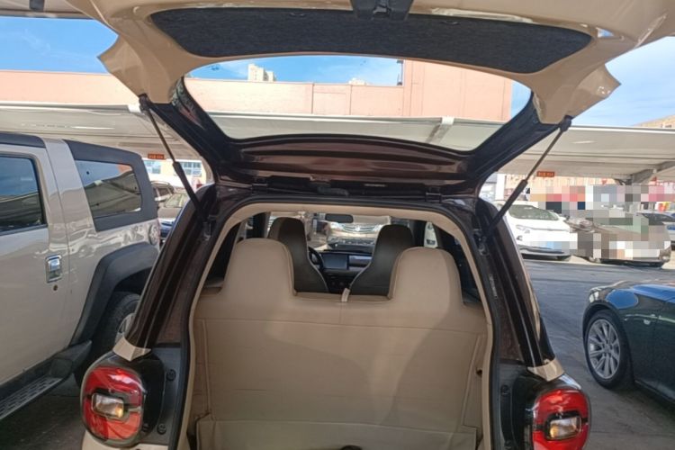 Used Xiaohu EV 2021 FOR-Four Guai Guai Hu Three-Cell Lithium Trunk