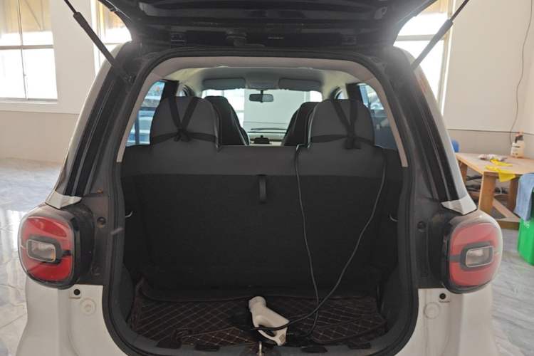 Used Xiaohu EV 2021 FOR-Four Guai Guai Hu Three-Cell Lithium Trunk