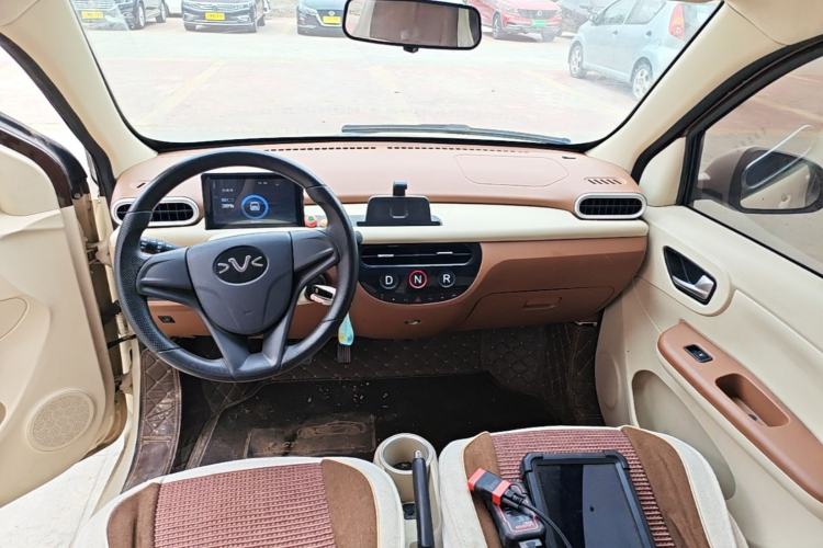 Used Xiaohu EV 2021 FOR-Four Guai Guai Hu Three-Cell Lithium Center Console