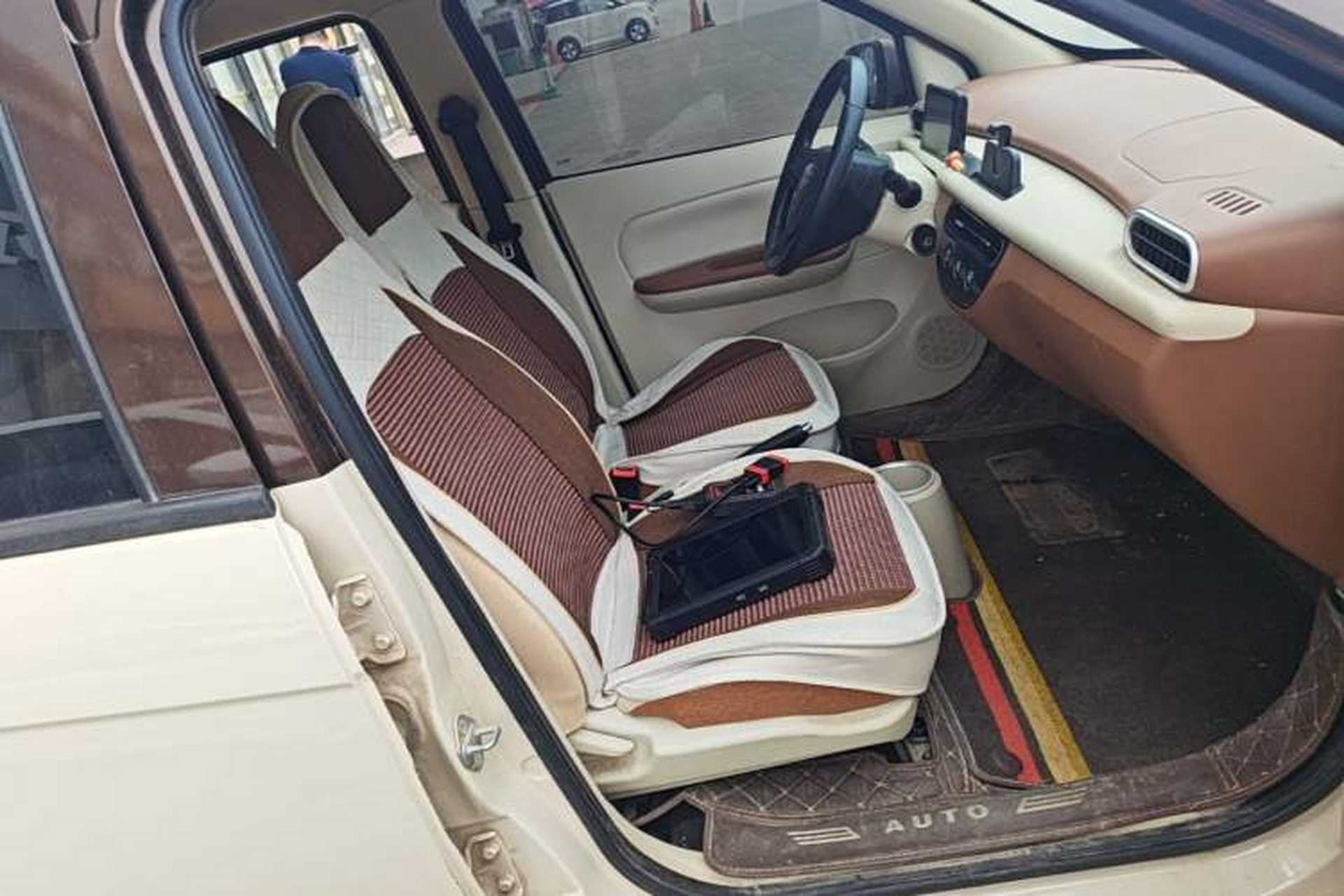 Used Xiaohu EV 2021 FOR-Four Guai Guai Hu Three-Cell Lithium Right Front Seat