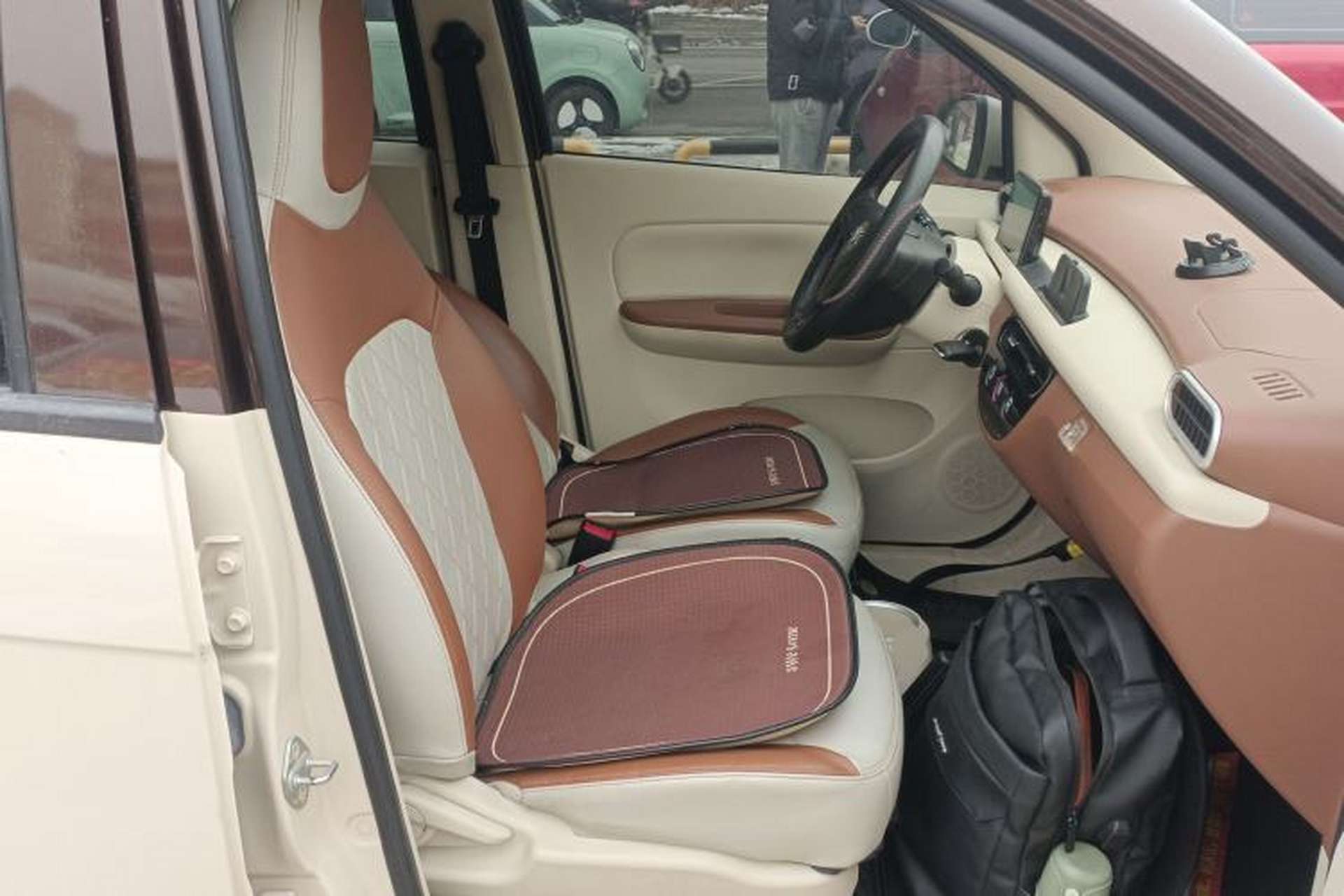 Used Xiaohu EV 2021 FOR-Four Guai Guai Hu Three-Cell Lithium Right Front Seat