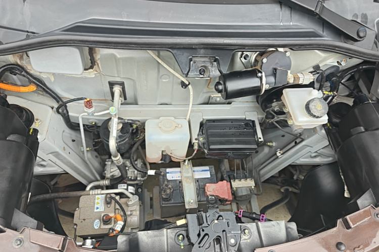 Used Xiaohu EV 2022 FOR-Four Goodie Tiger Ternary Lithium Engine Bay