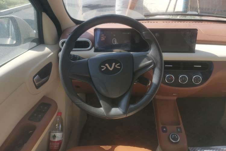 Used Xiaohu EV 2022 FOR-Four Guai Guai Tiger Long-Range Lithium-NMC Steering Wheel