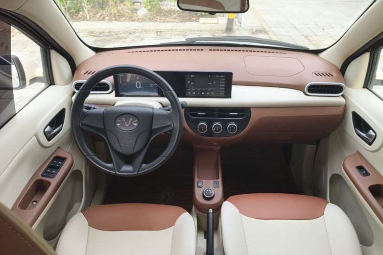 Used Xiaohu EV 2022 FOR-Four Guai Guai Tiger Long-Range Lithium-NMC Center Console