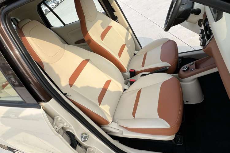 Used Xiaohu EV 2022 FOR-Four Guai Guai Tiger Long-Range Lithium-NMC Right Front Seat