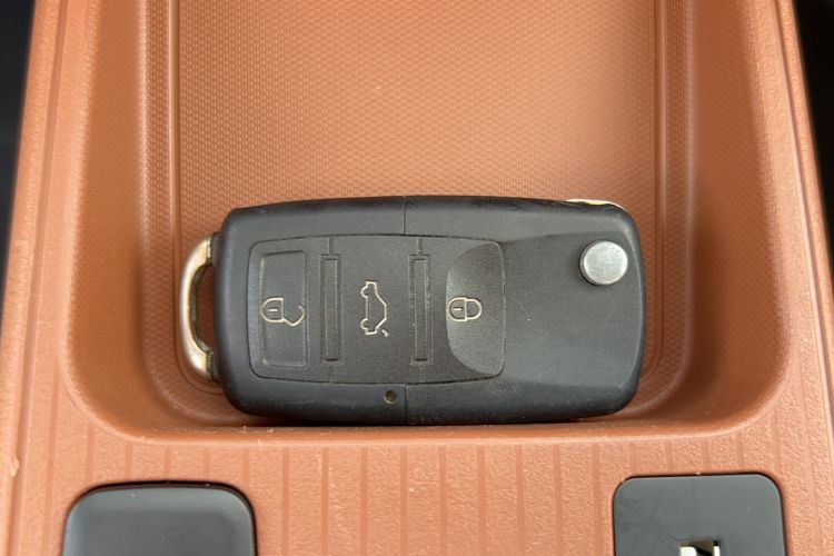 Used Xiaohu EV 2022 FOR-Four Guai Guai Tiger Long-Range Lithium-NMC Vehicle Key