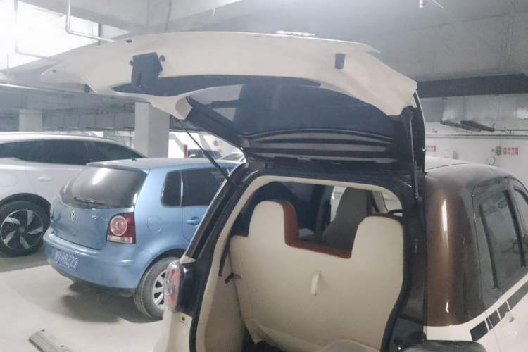 Used Xiaohu EV 2022 FOR-Four Guai Guai Tiger Long-Range Lithium-NMC Trunk