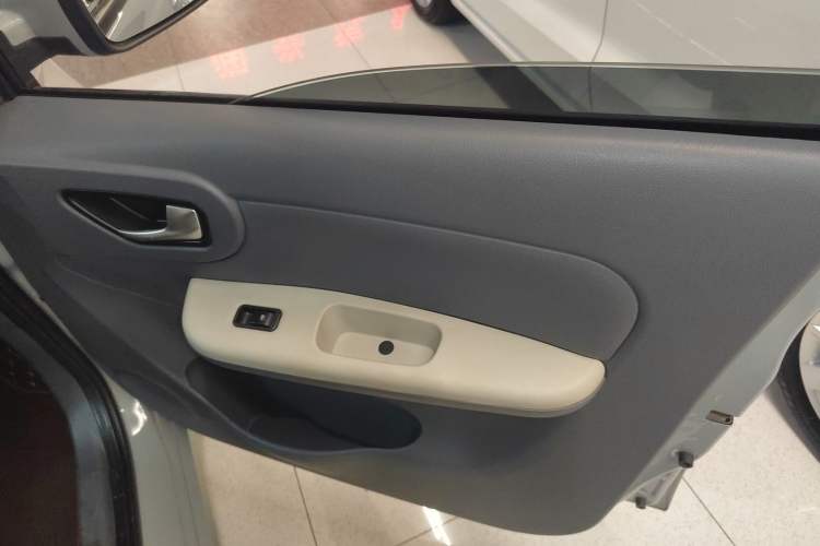 Used Xiaohu EV 2022 FOR-Four Goodie Tiger Ternary Lithium Right Front Door Interior