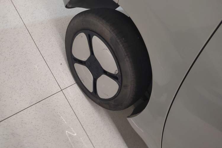 Used Xiaohu EV 2022 FOR-Four Goodie Tiger Ternary Lithium Right Rear Wheel Hub