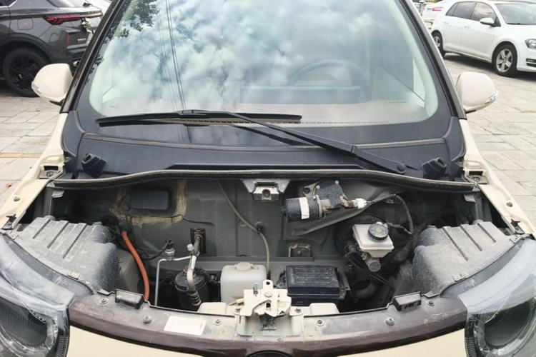 Used Xiaohu EV 2022 FOR-Four Guai Guai Tiger Long-Range Lithium-NMC Engine Bay
