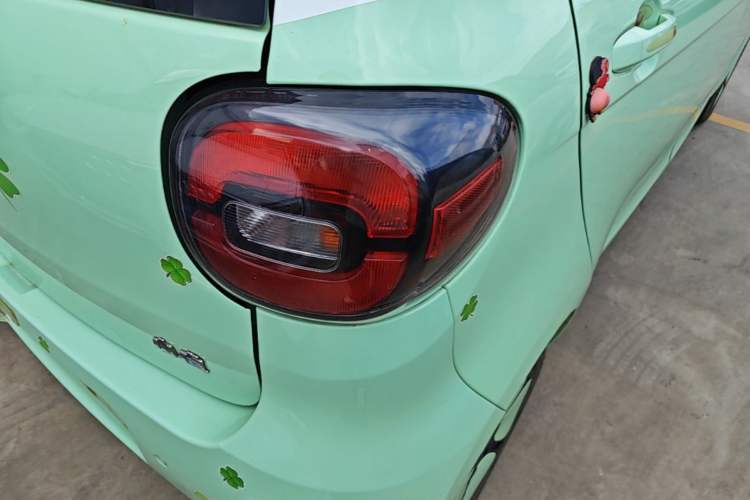 Used Xiaohu EV 2022 FOR-Four Guai Guai Tiger Long-Range Lithium-NMC Exterior 3