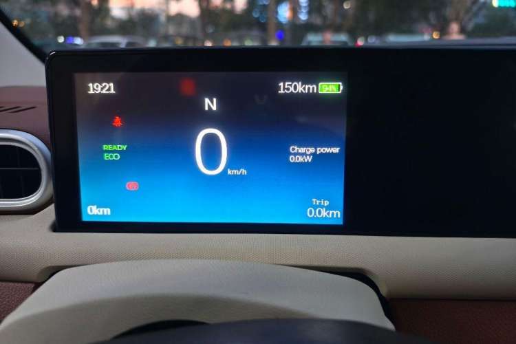 Used Xiaohu EV 2022 FOR-Four Goodie Tiger Ternary Lithium Interior 2