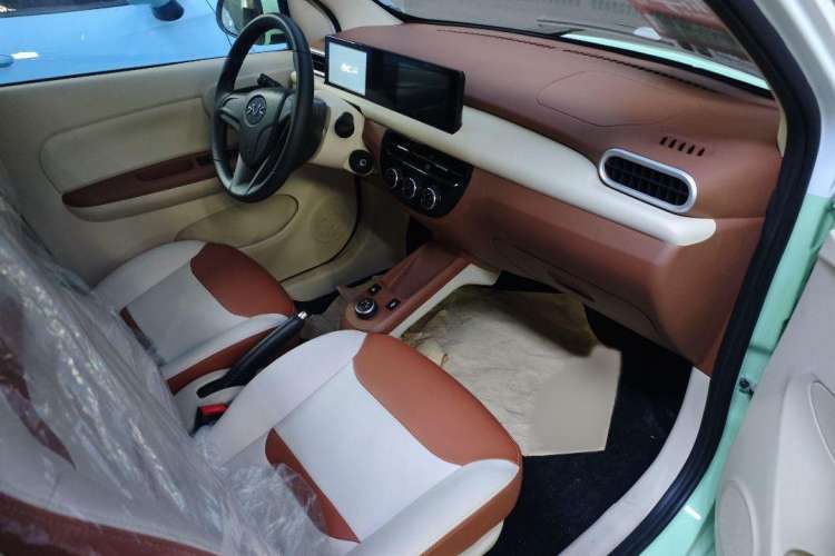 Used Xiaohu EV 2022 FOR-Four Goodie Tiger Ternary Lithium Interior 5