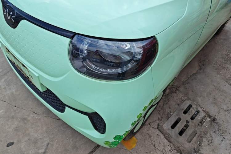 Used Xiaohu EV 2022 FOR-Four Guai Guai Tiger Long-Range Lithium-NMC Left Front Headlight