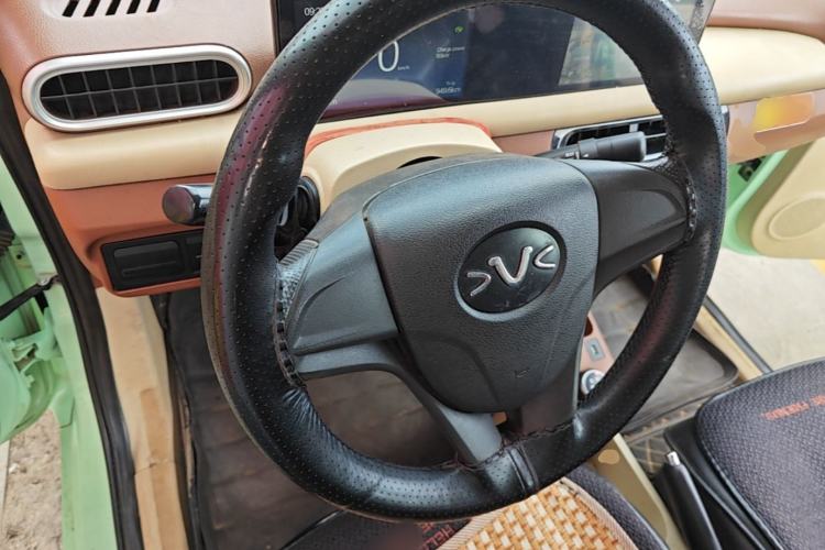 Used Xiaohu EV 2022 FOR-Four Guai Guai Tiger Long-Range Lithium-NMC Steering Wheel