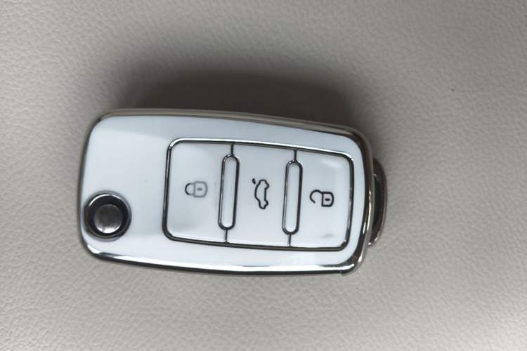 Used Xiaohu EV 2022 FOR-Four Guai Guai Tiger Long-Range Lithium-NMC Interior 1