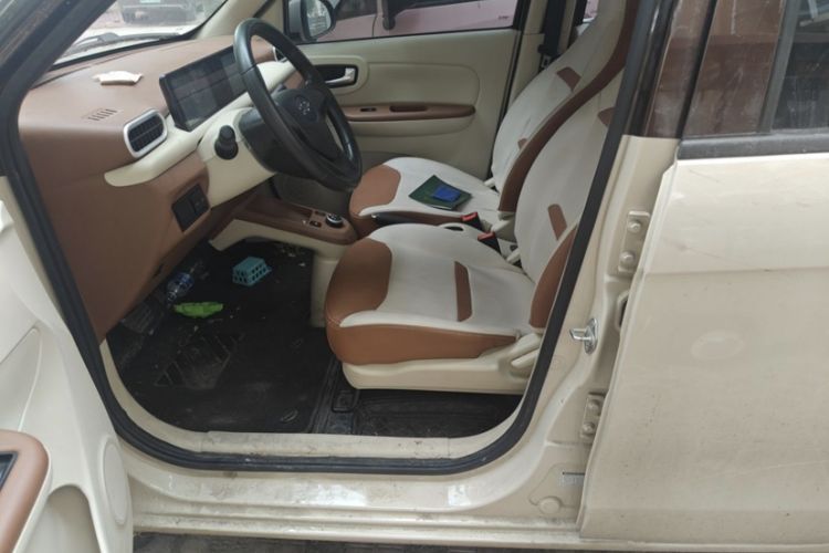 Used Xiaohu EV 2022 FOR-Four Goodie Tiger Lithium Iron Phosphate Interior 3
