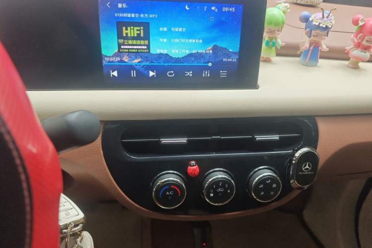 Used Xiaohu EV 2022 FOR-Four Goodie Tiger Ternary Lithium Audio And AC Panel