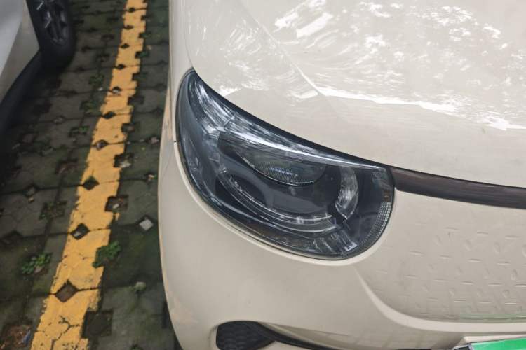 Used Xiaohu EV 2022 FOR-Four Goodie Tiger Ternary Lithium Right Front Headlight
