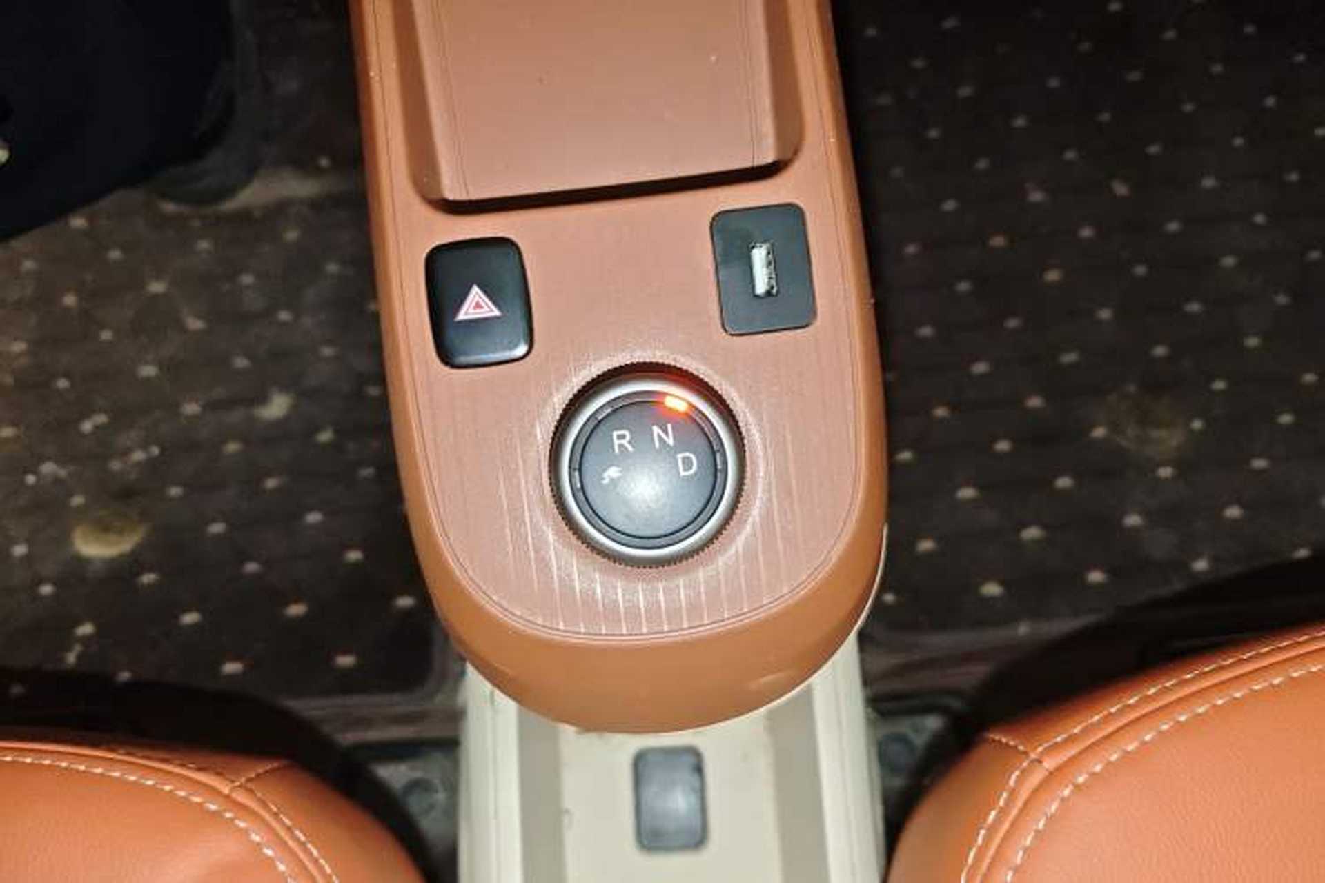 Used Xiaohu EV 2022 FOR-Four Goodie Tiger Ternary Lithium Gear Lever