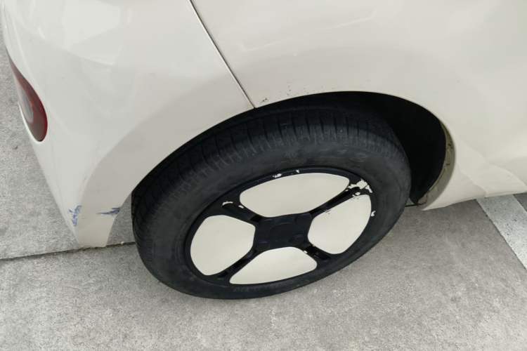 Used Xiaohu EV 2022 FOR-Two Little Cute Tiger Lithium-Ion Right Rear Wheel Hub