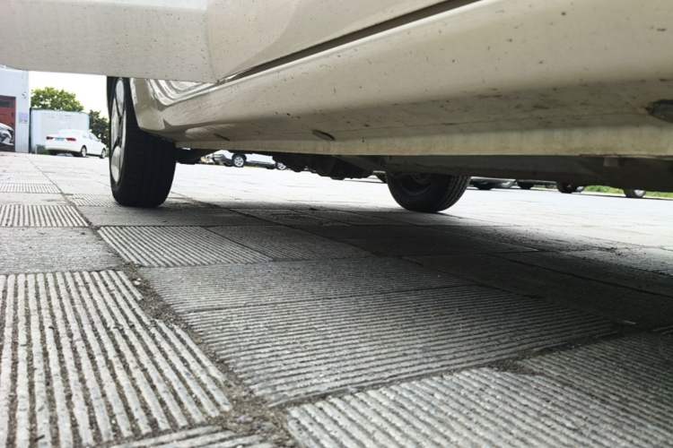 Used Xiaohu EV 2022 FOR-Four Guai Guai Tiger Long-Range Lithium-NMC Right Side Sill