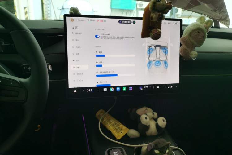 Used Xiaomi Auto SU7 2024 Rear-Drive Ultra-Long Range Advanced Pro-Level Intelligent Driving Version Audio And AC Panel