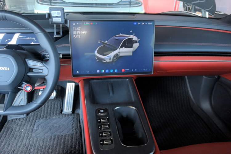 Used Xiaomi Auto SU7 2024 Four-Wheel Drive Ultra-Long Range Advanced Intelligent Driving Max Edition Audio And AC Panel