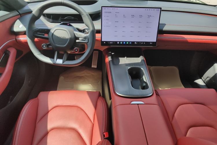 Used Xiaomi Auto SU7 2024 Four-Wheel Drive Ultra-Long Range Advanced Intelligent Driving Max Edition Center Console